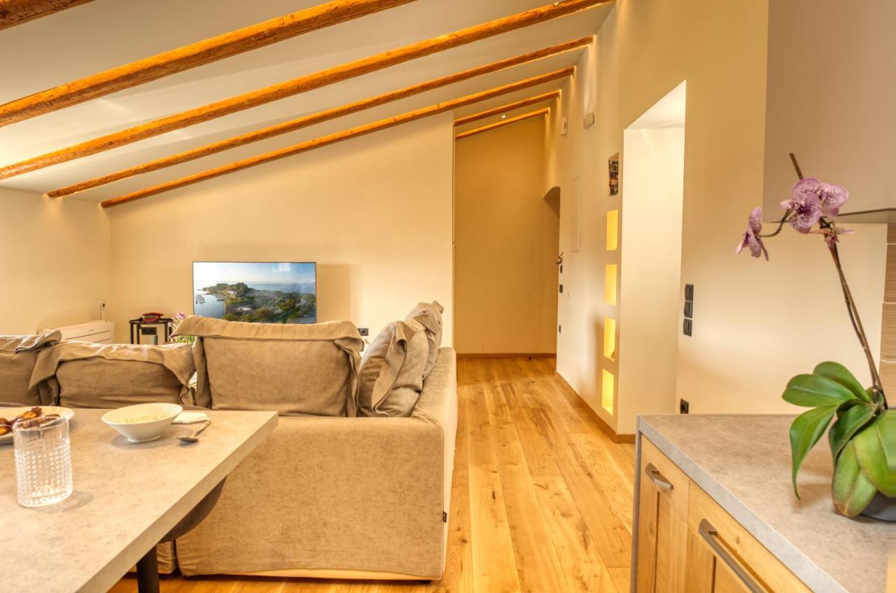 Apartment Liston Luxury Penthouse *